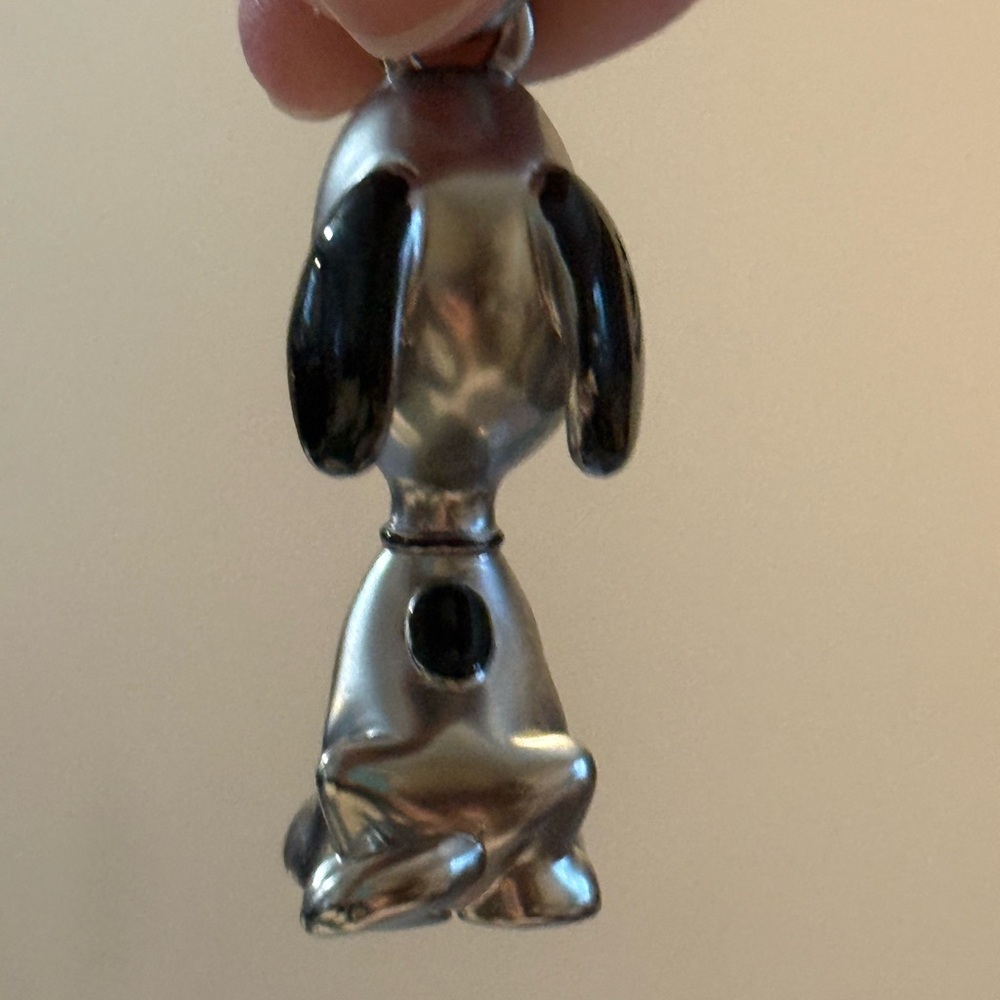 SOLD on DP Coach snoopy bag charm keychain - Picture 4 of 7